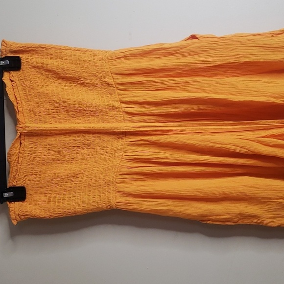 Women's Sleeveless Woven Smocked Romper Halter Wild Fable mango orange - Picture 8 of 8